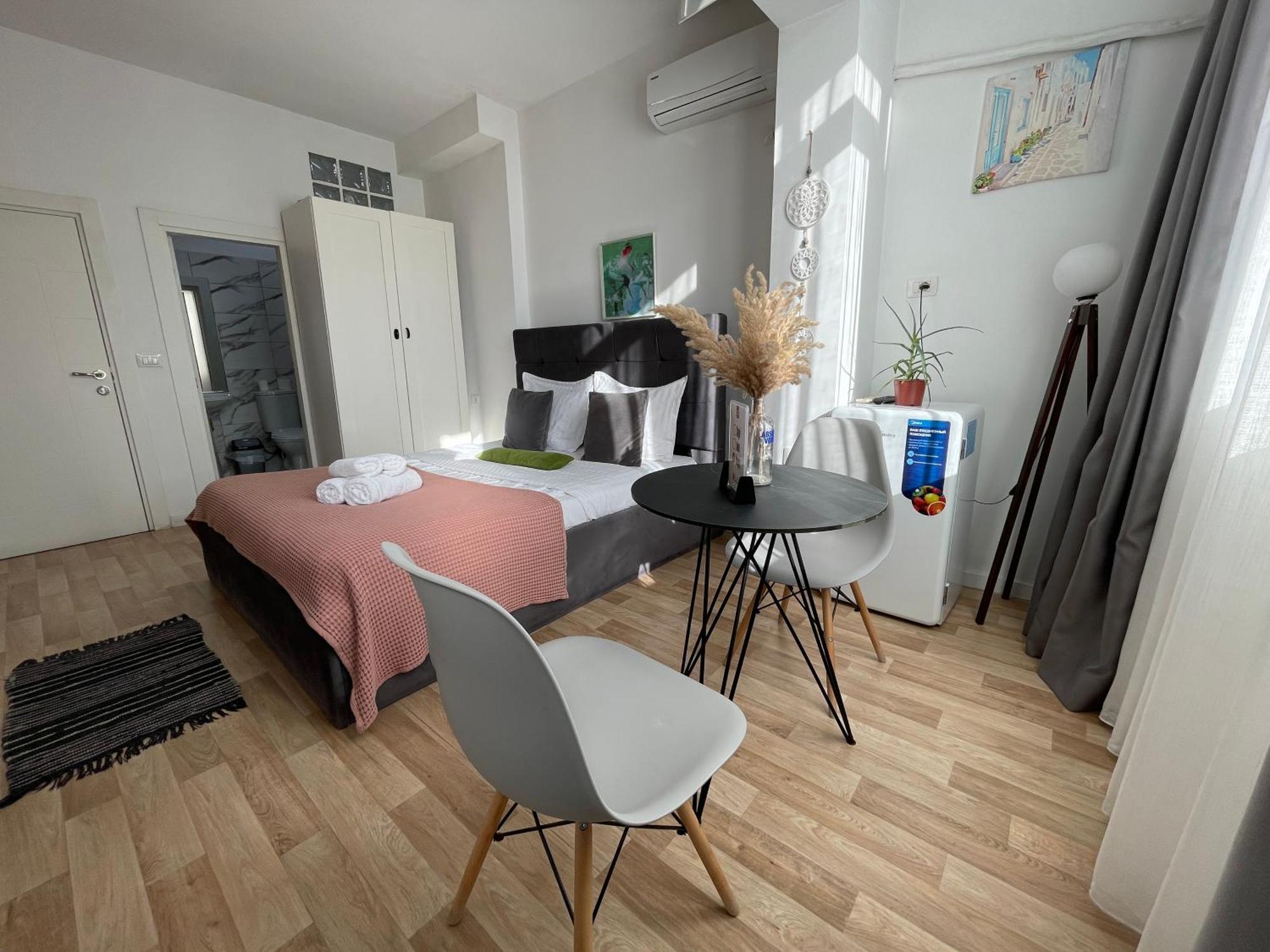 Bricks Studio Apartments Tirana Exterior foto